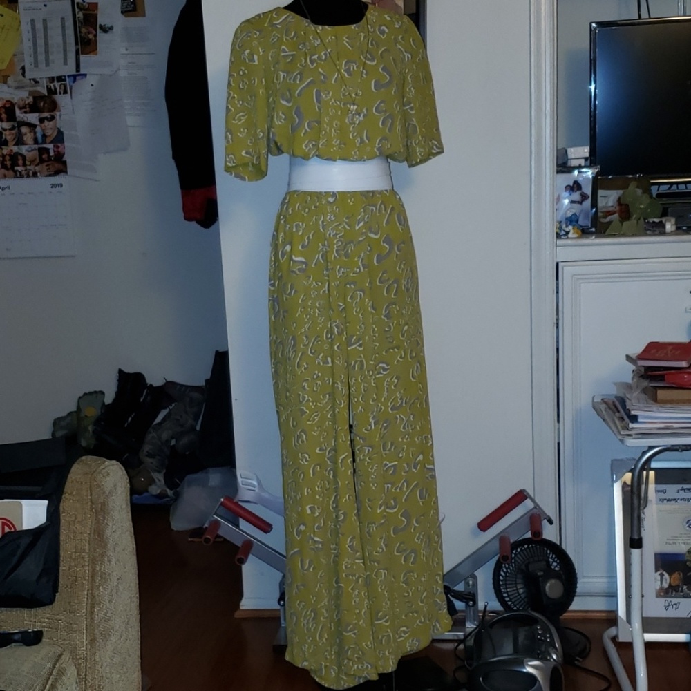 Back-Out Sophisticared Jumper/Romper